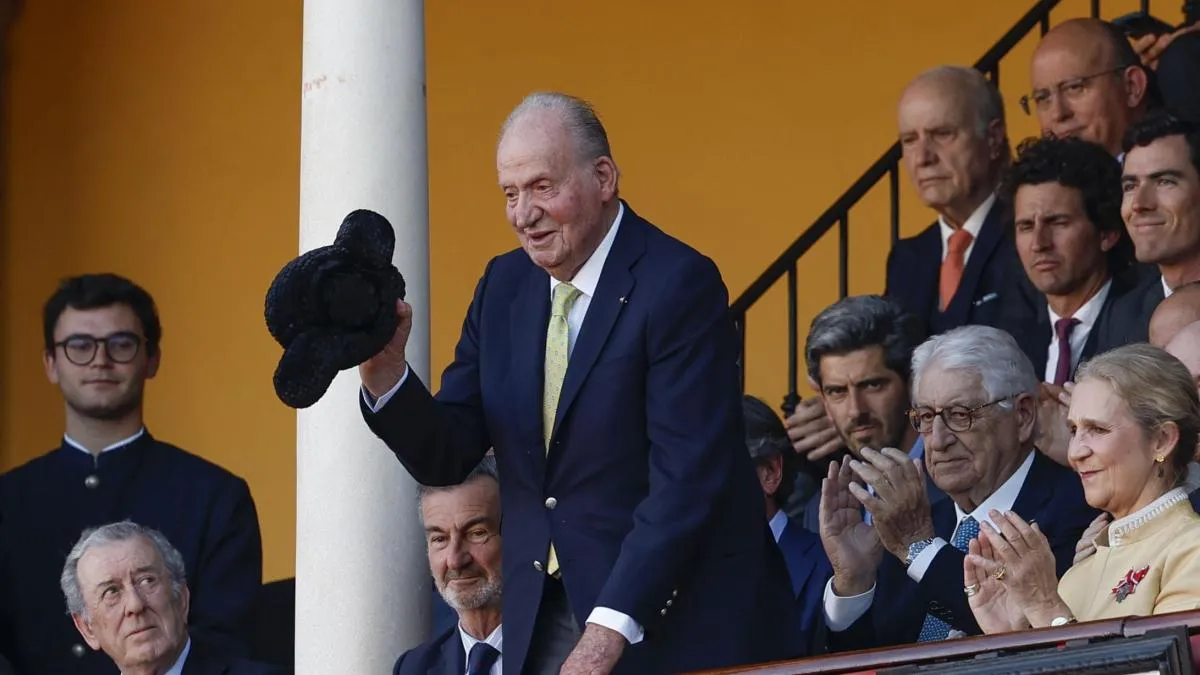 El rey Juan Carlos recibirá en París un premio por su libro de memorias