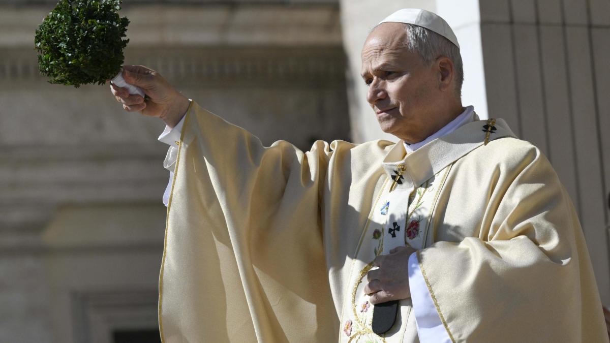 
                                               La Conferencia Episcopal estima un impacto de la visita del Papa de 100 millones
                                           
