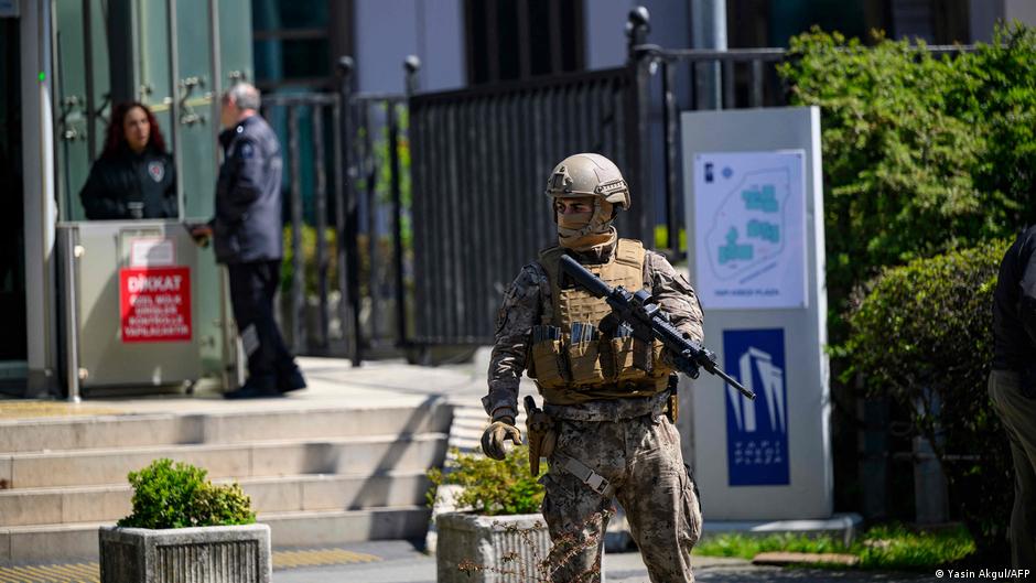 Schüsse vor Israels Konsulat in Istanbul: Ein Angreifer tot