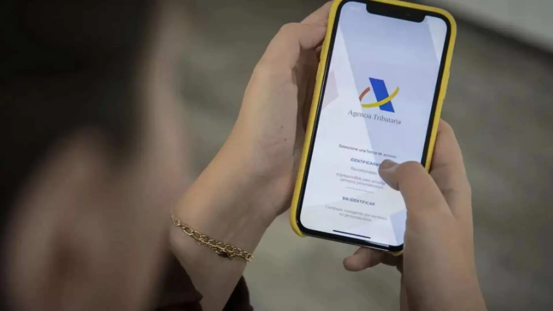 
         No confirmes tu borrador: estos son los nueve puntos que conviene comprobar en la declaración de la Renta 
    