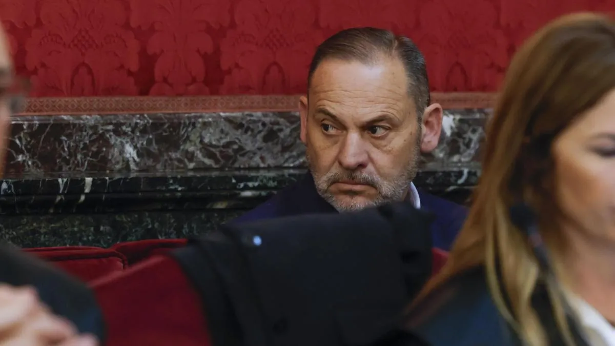 
                  La familia de Ábalos y Koldo, al rescate
              