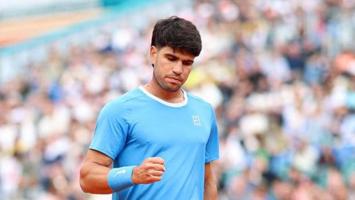 
                                                                                                       Alcaraz y Sinner debutan con triunfos cómodos en Montecarlo
                                                                                                   