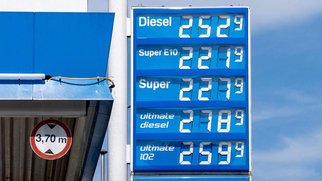 EU-Länder greifen mit mehreren Maßnahmen bei Spritpreisen ein