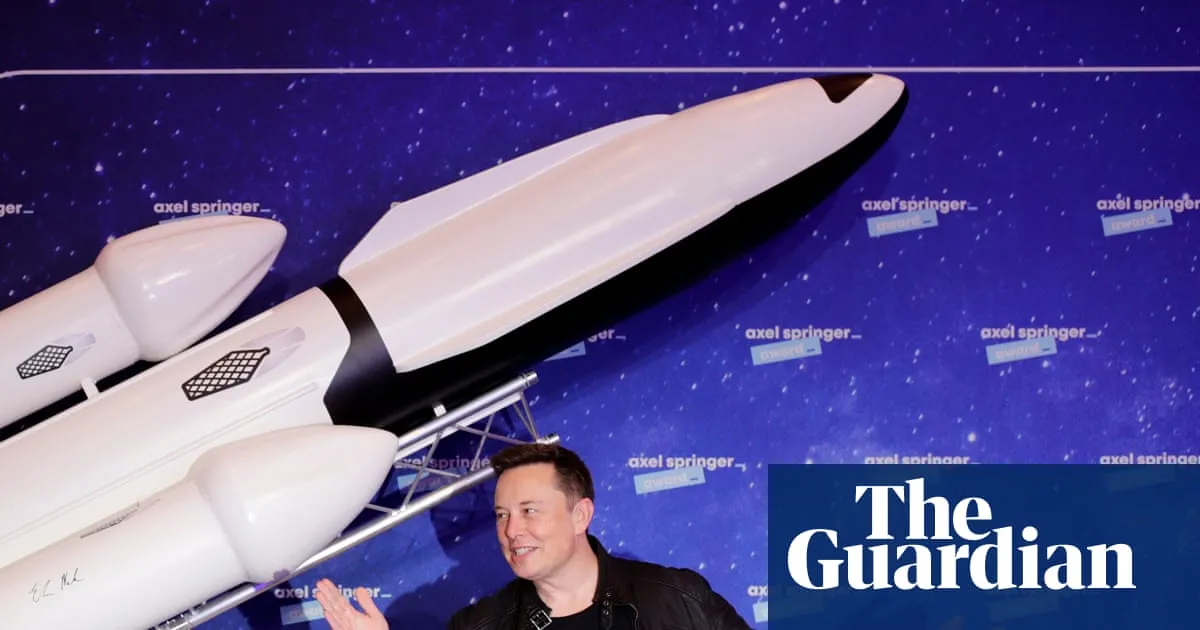 SpaceX courts retail investors in push for biggest IPO in history