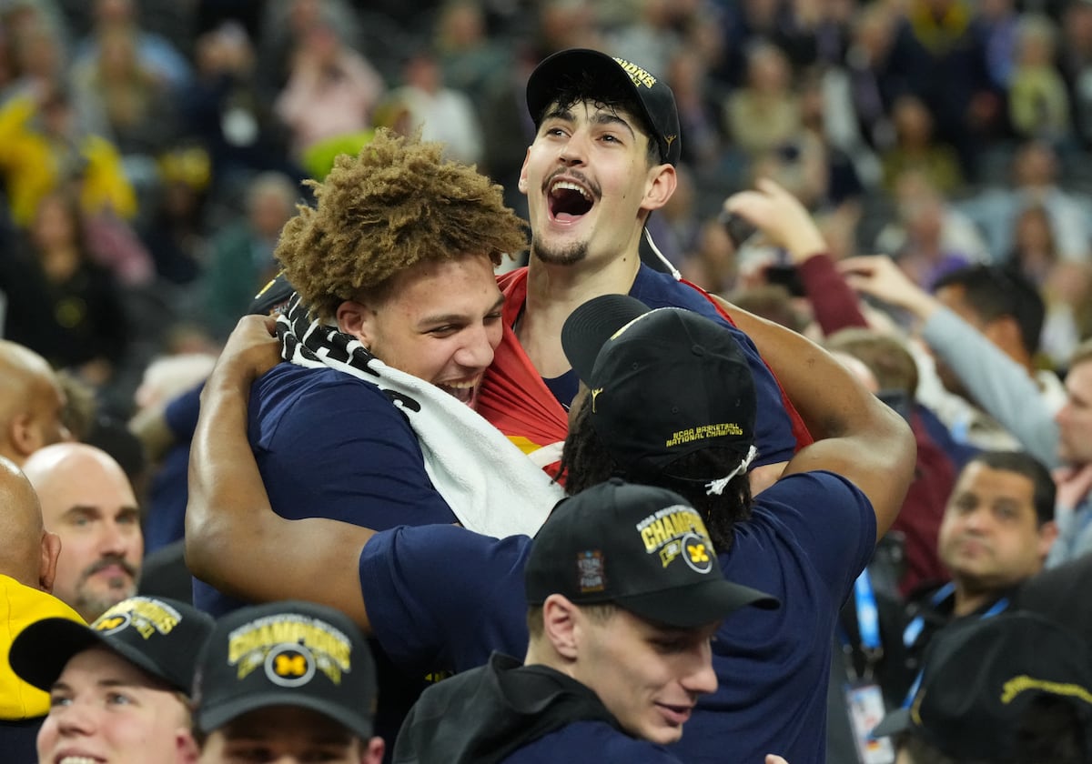 Quién es Aday Mara, el primer español en ganar la liga universitaria de baloncesto en Estados Unidos