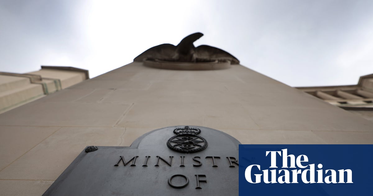 UK veterans ‘forced to resign’ for being gay launch legal action against MoD