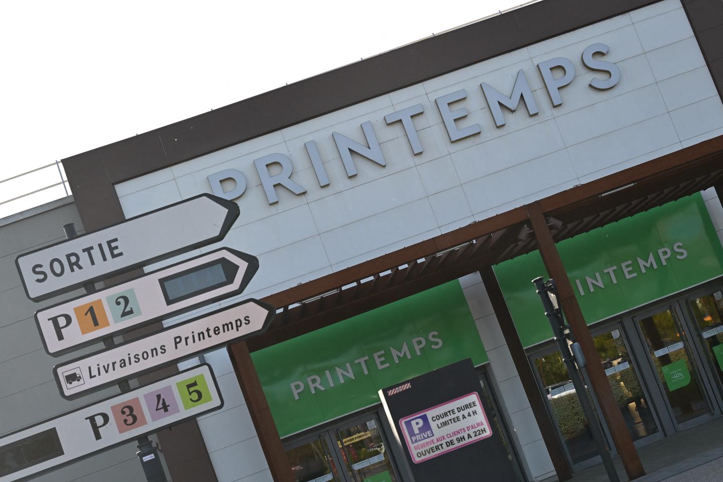 Les grands magasins du Printemps coupent à nouveau dans les effectifs, 229 postes vont être supprimés