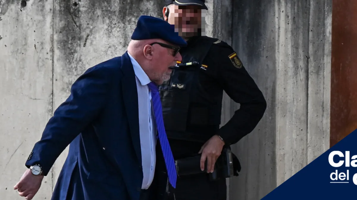 
                     Un falso cura, una pistola y un chófer infiltrado: el caso Kitchen, entre el espionaje y el esperpento
                 