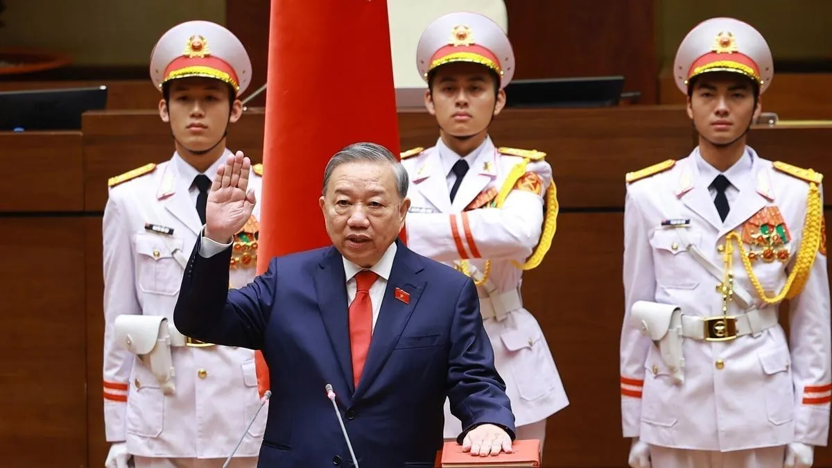 
                                                                                Vietnam centraliza el poder en To Lam, a imagen de Xi Jinping
                                                                            