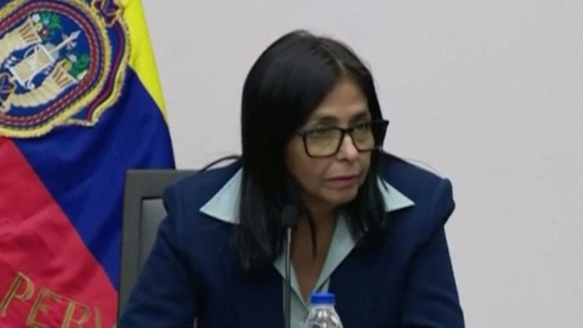 Venezuela’s acting president meets cabinet ministers