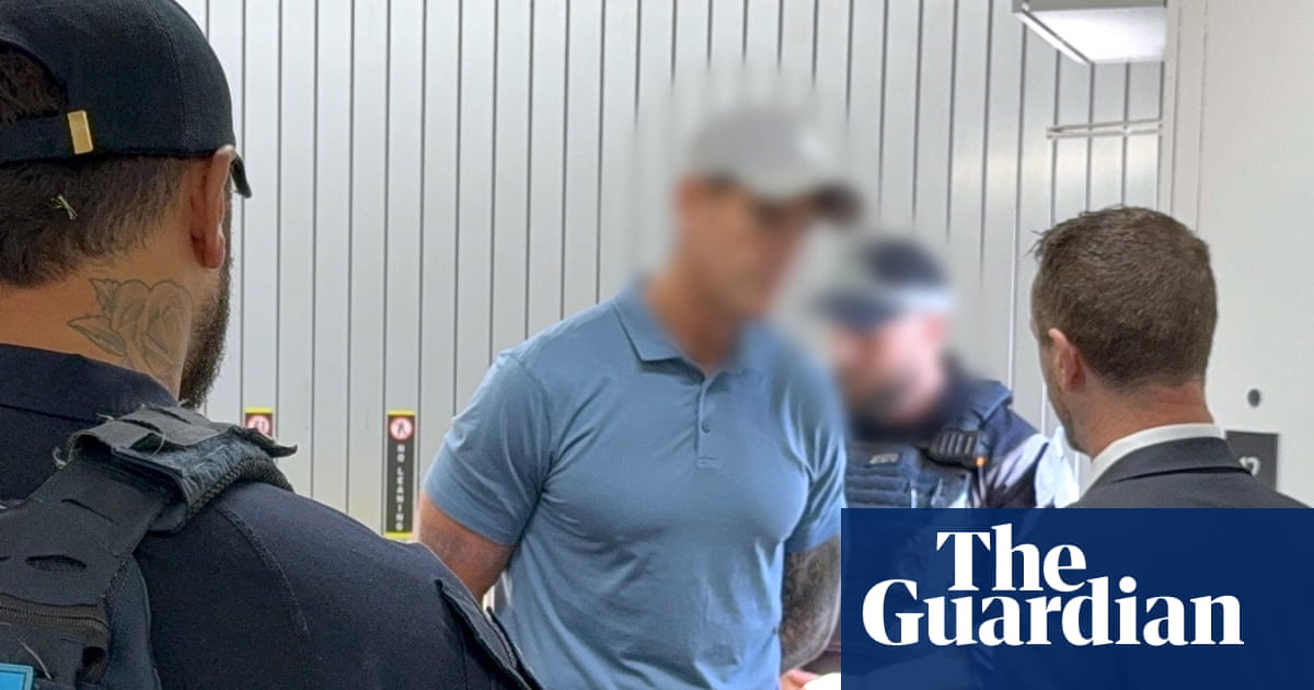 Ben Roberts-Smith to remain in jail after bail hearing over war crimes charges