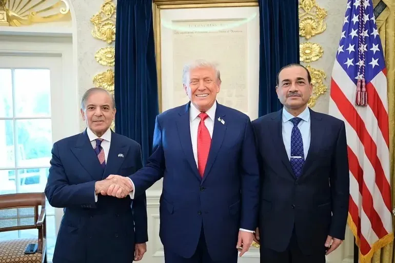 Así ha sido la mediación clave de Pakistán (con empujón final de China) para la tregua de dos semanas entre EEUU e Irán