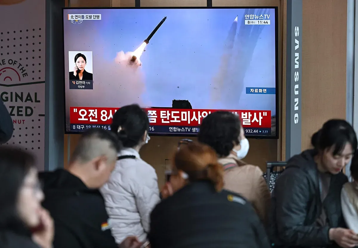 Corea del Norte lanza varios misiles balísticos y minimiza el optimismo de Seúl sobre la paz al asegurar que seguirá siendo el "Estado enemigo más hostil"