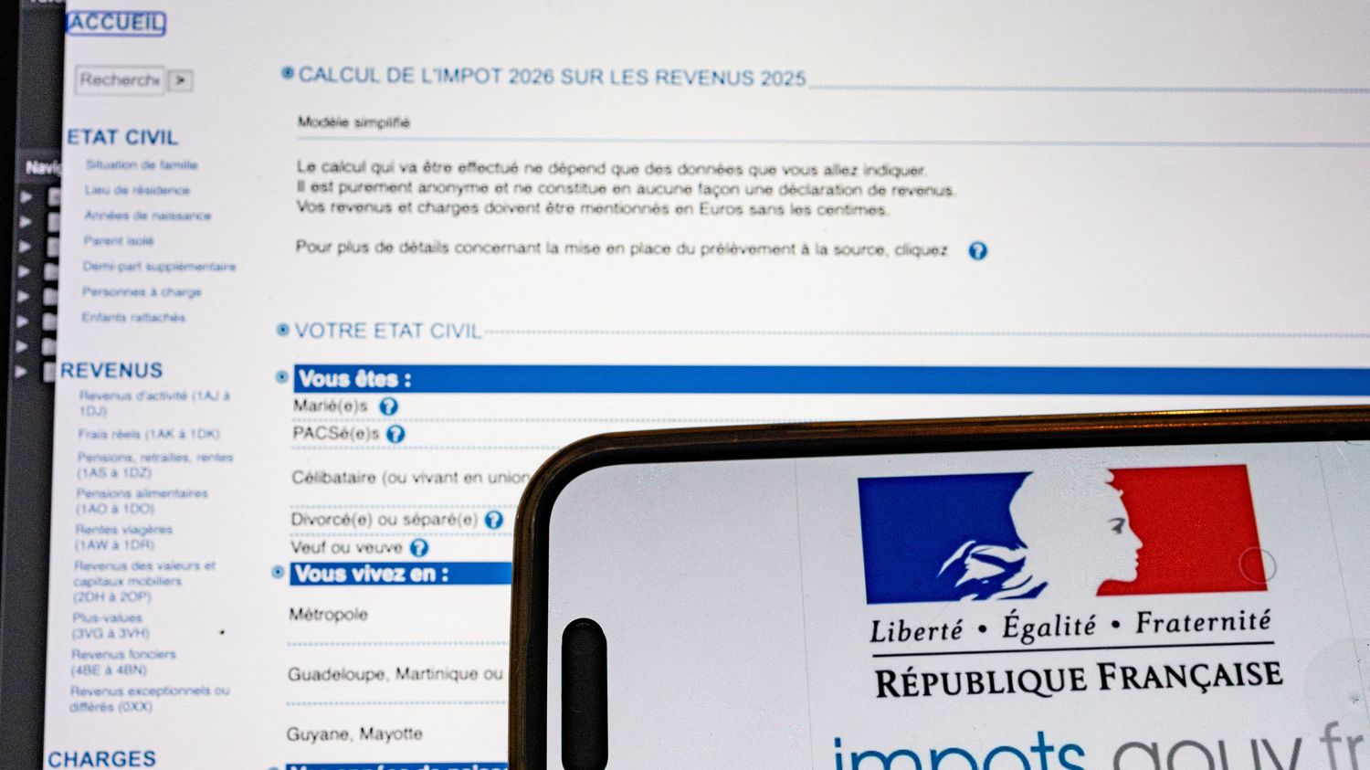 Taux individualisé pour les couples, modification du barème de l'impôt, hausse de la "flat tax"... Ce qu'il faut savoir de la déclaration de revenus pour l'année 2026