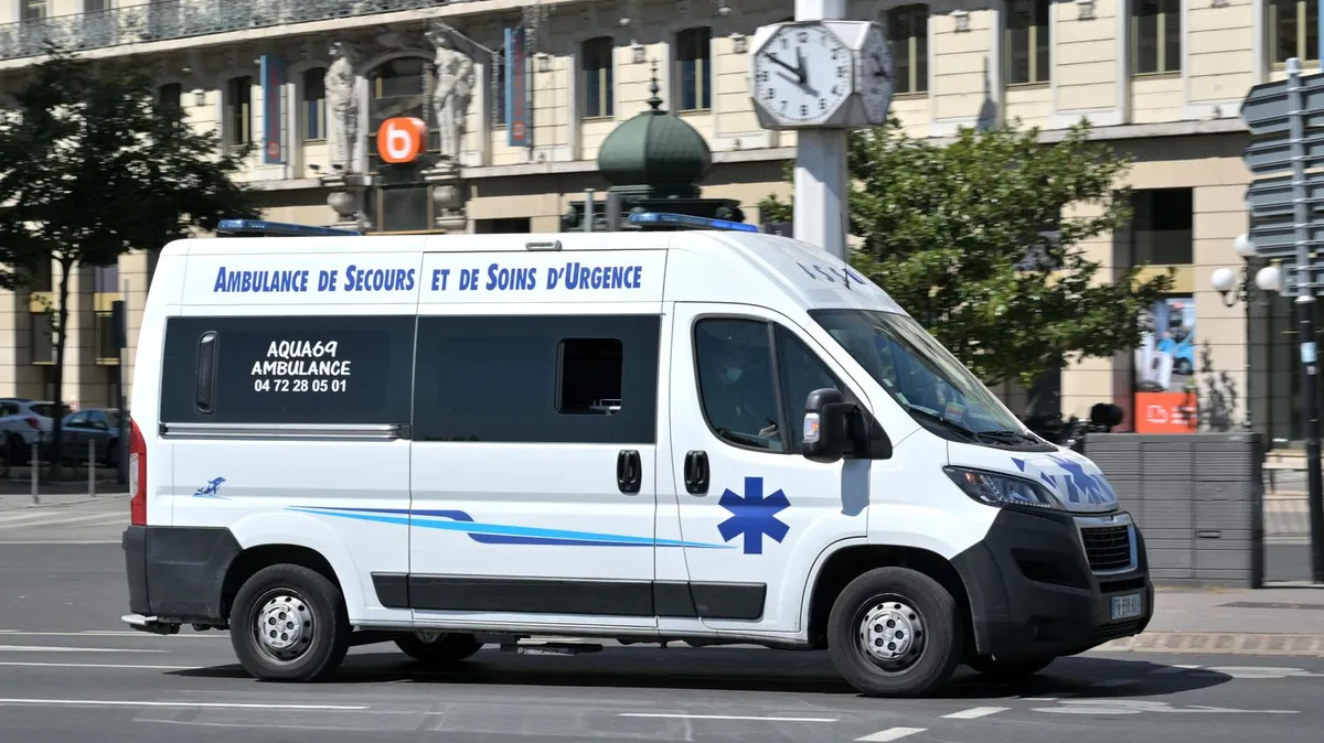 Grève des ambulanciers : "Sur les six derniers mois, le nombre de défaillances d'entreprises a été multiplié par trois", déplore le premier syndicat des ambulanciers privés