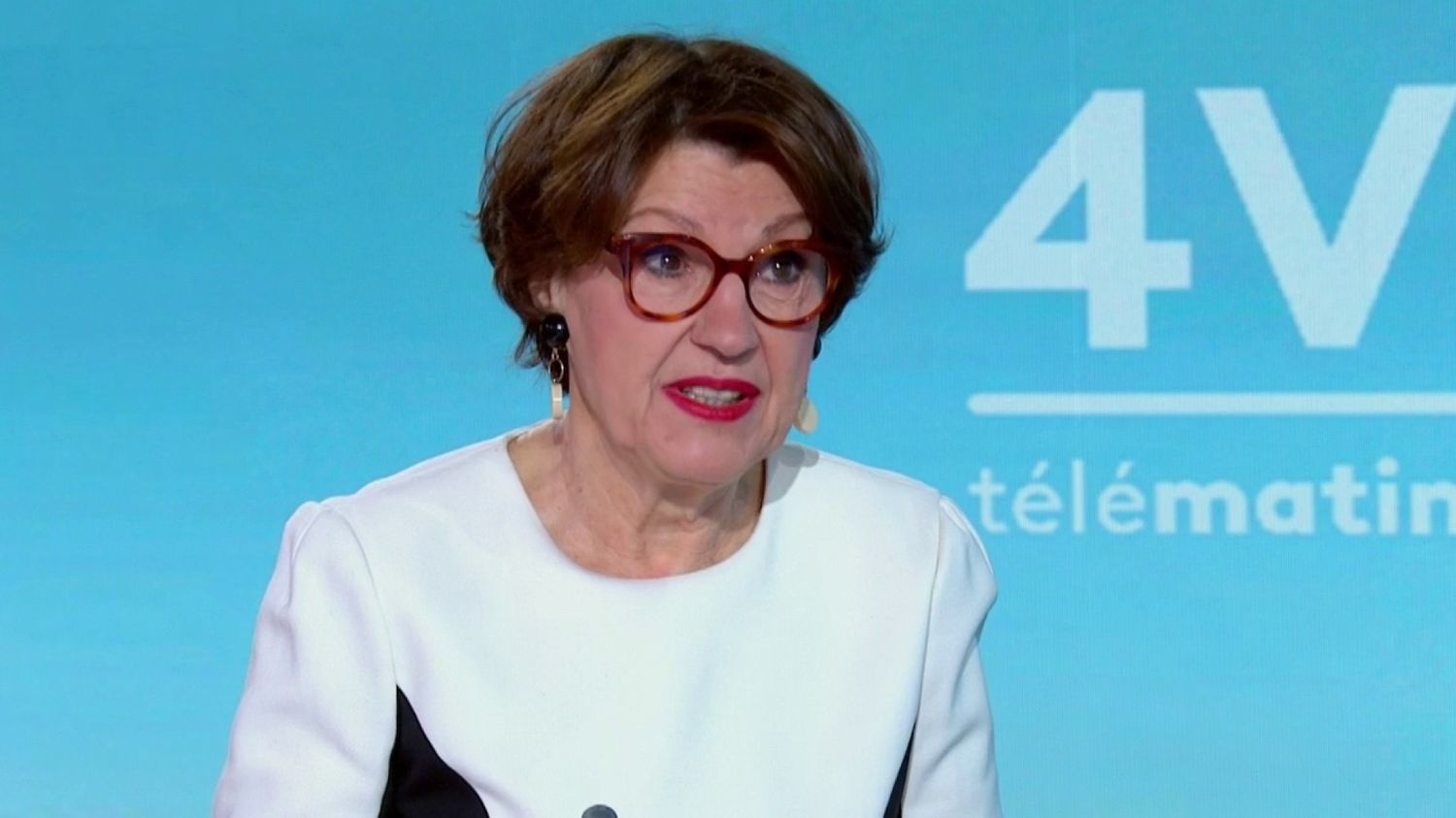 Aides aux agriculteurs : "Un nouveau train de mesures sera présenté dans les jours qui viennent", assure la ministre de l'Agriculture