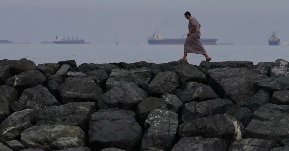 In Strait of Hormuz, Iran and China take aim at US dollar hegemony