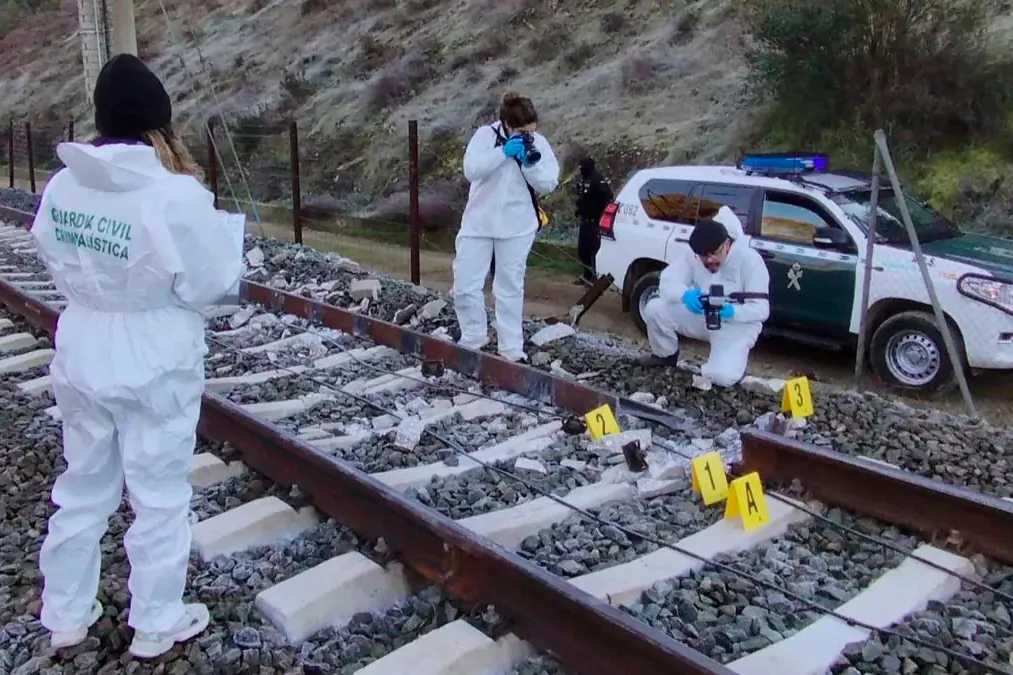 Los sistemas de Adif detectaron una rotura de la vía el día antes del accidente de Adamuz, pero no saltó la alerta por un problema de "configuración"