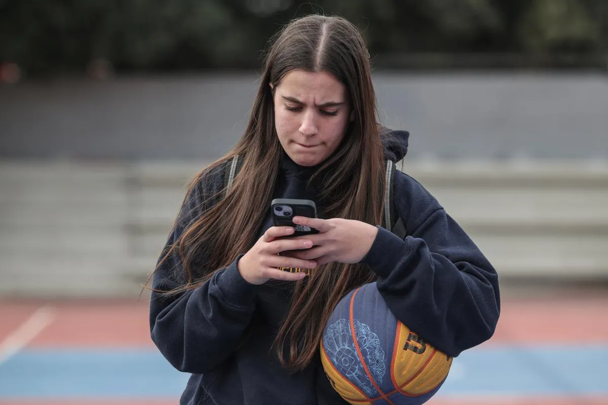 La Grèce va interdire les réseaux sociaux aux moins de 15 ans dès 2027