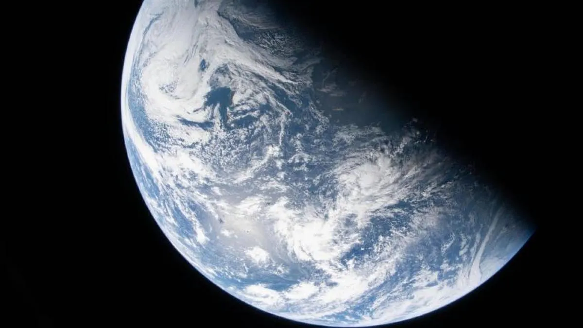 
                          Orión abandona la gravedad lunar y comienza el viaje de vuelta a la Tierra
                      