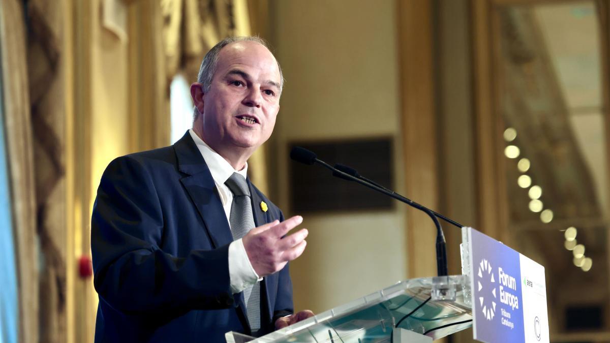 
                                           Turull exige rebajar la presión fiscal “asfixiante” a las clases medias y urge a Illa deflactar el IRPF
                                       