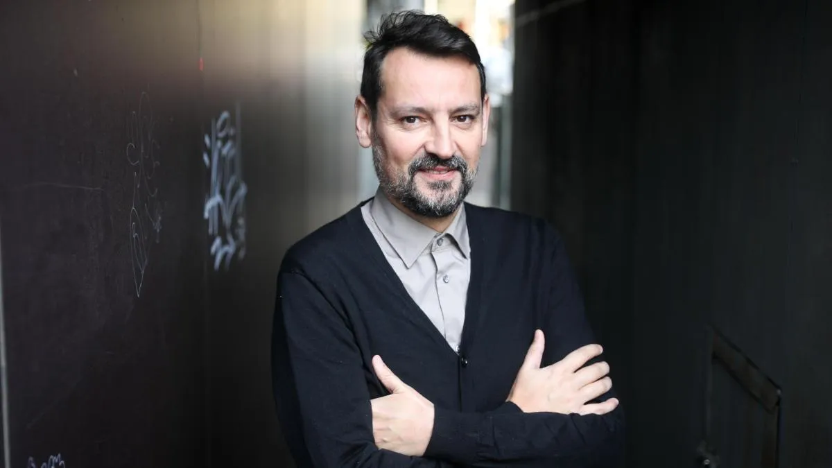 
                                                                                                          Òscar Andreu: “La clave es hacer necesario el catalán para hablarlo en todos los ámbitos”
                                                                                                      