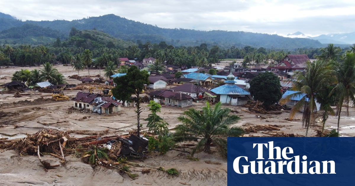 Death toll from Indonesia floods passes 700 as 1 million evacuated
