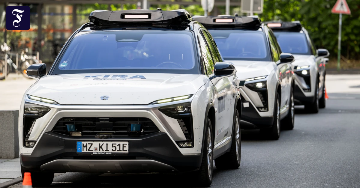 Test autonomer Fahrzeuge: KIRA fährt zur Mathildenhöhe in Darmstadt