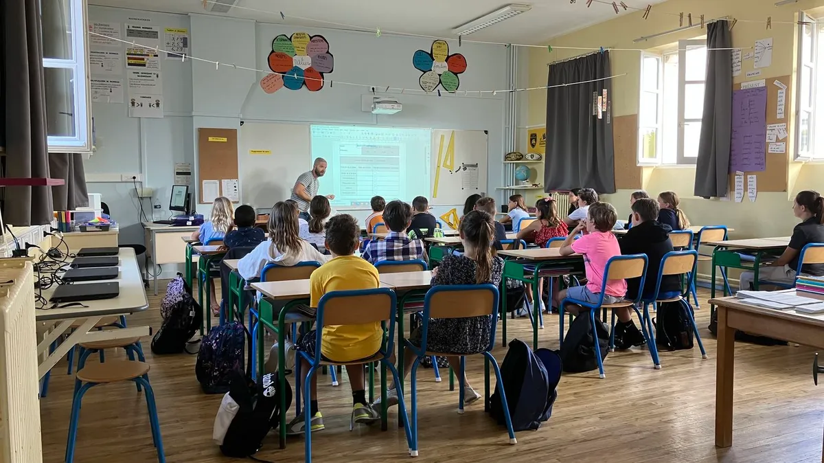 Face à la baisse démographique, le premier syndicat des enseignants dans les maternelles et primaires appelle à "faire mieux école"