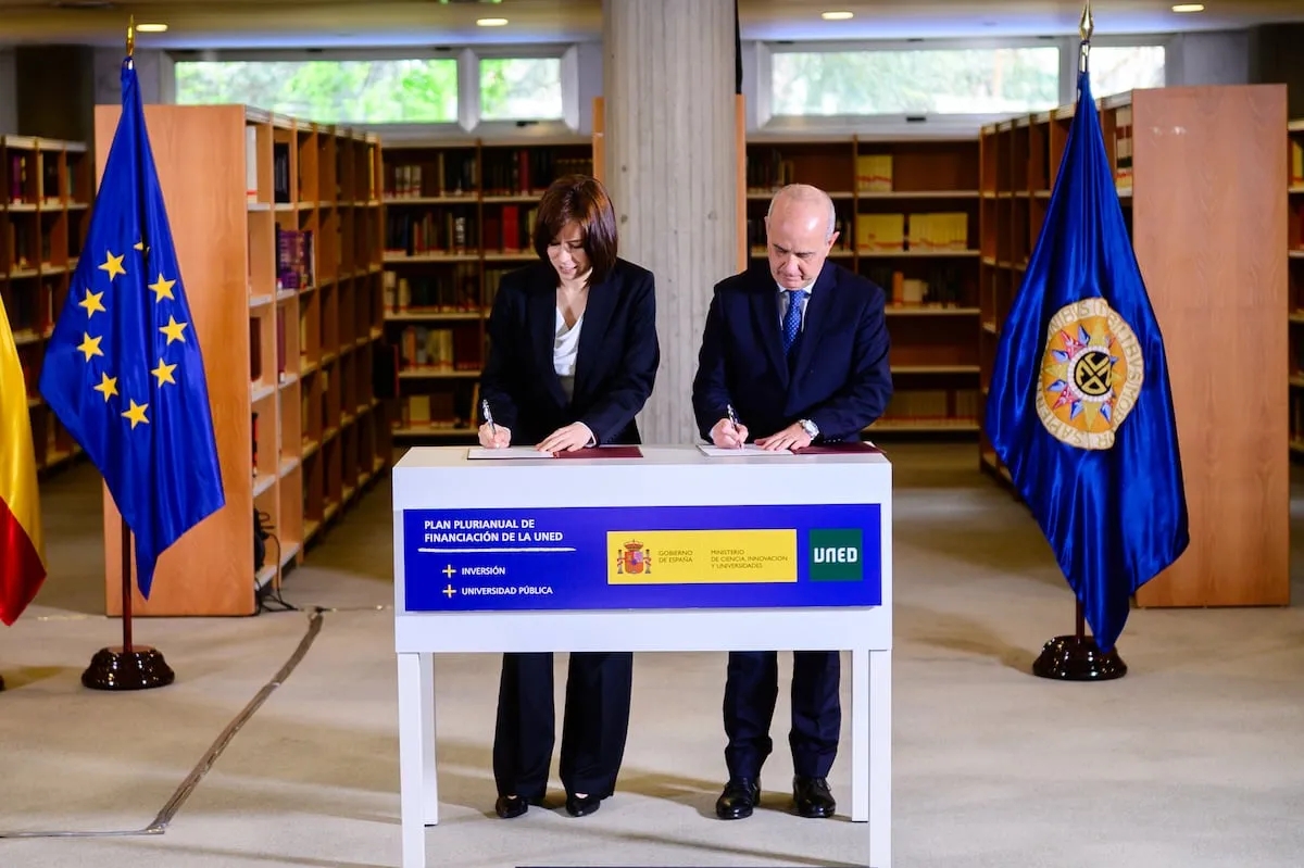 El Gobierno contrarresta el avance de la universidad privada con 20.380 plazas de titulaciones muy demandadas en la UNED 