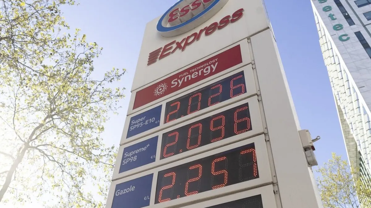 Plafonner, réquisitionner, nationaliser… Que peut vraiment faire l'Etat pour limiter la flambée des prix des carburants ?