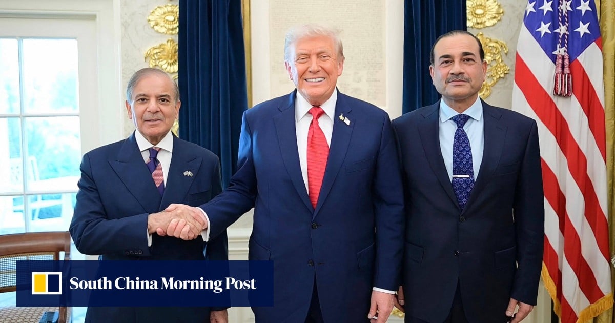 Who is Asim Munir and why are Trump and Iran praising him?