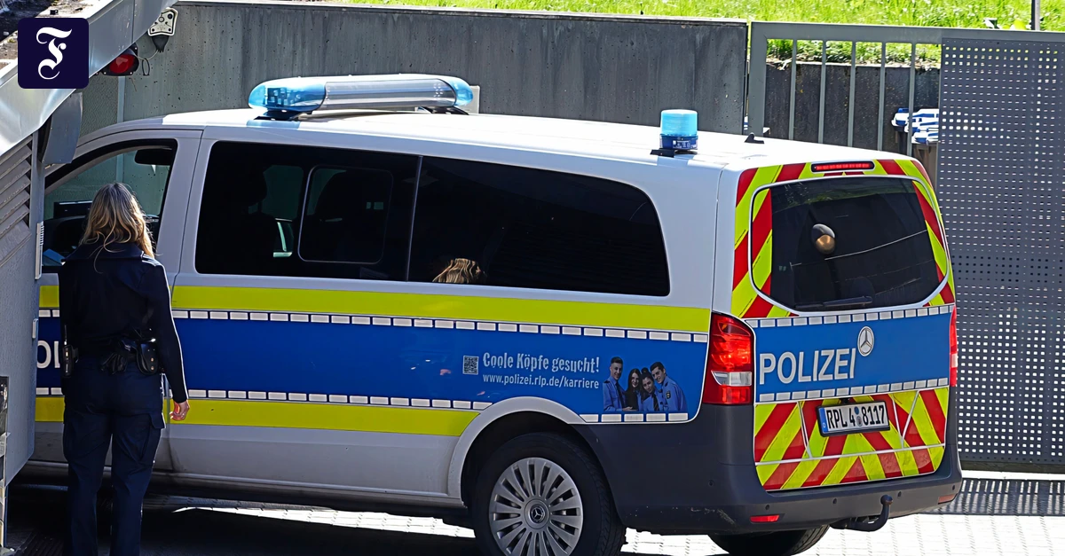 Fahndung im Wald: Mann wird nach Schüssen auf Polizistin in Psychiatrie gebracht