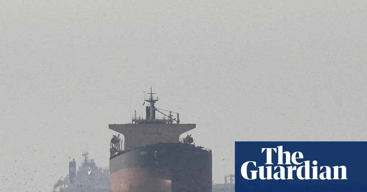Ceasefire changes little for shipping in strait of Hormuz, experts say