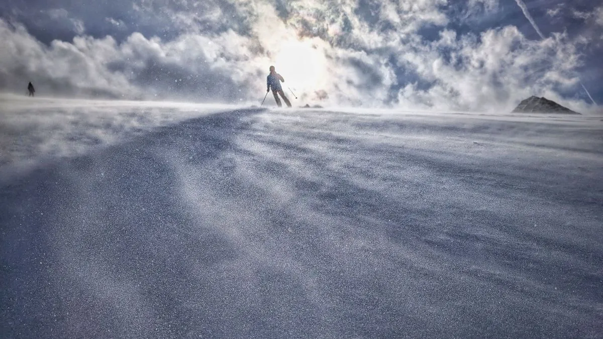 Skigebiet Zillertal Arena: Mann aus München stirbt nach schwerem Skiunfall in Tirol