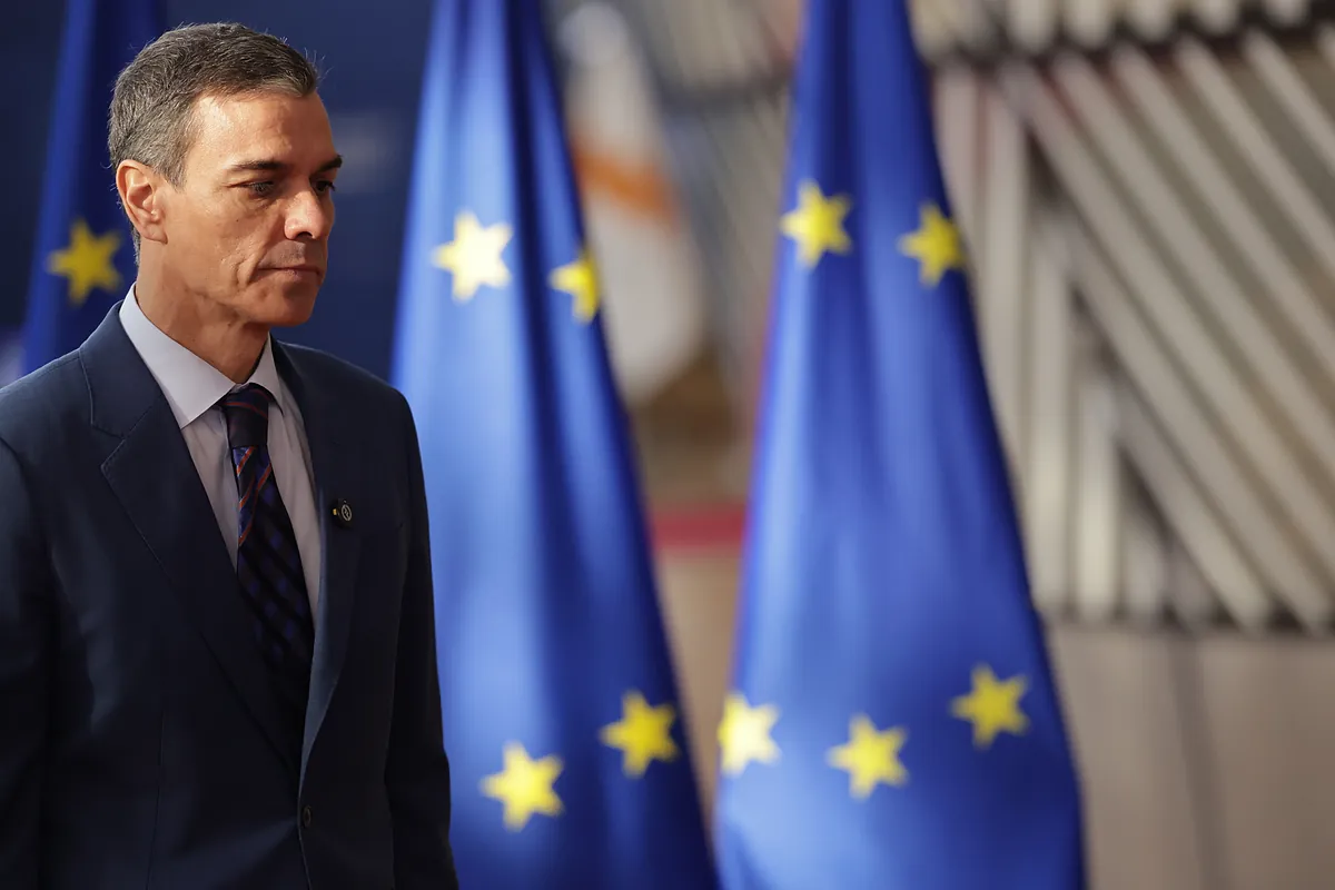 Sánchez ahora sí firma un comunicado con las potencias europeas en el que se comprometen a "garantizar la navegación en Ormuz"