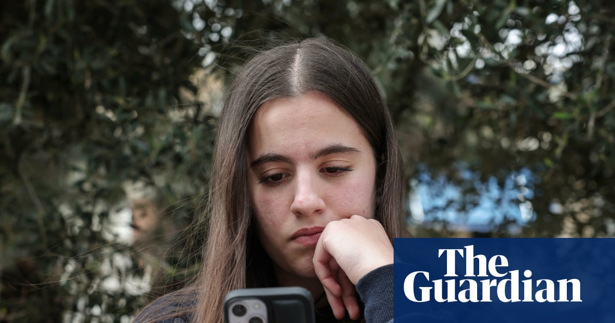 Greece announces social media ban for under-15s, citing anxiety and sleep problems