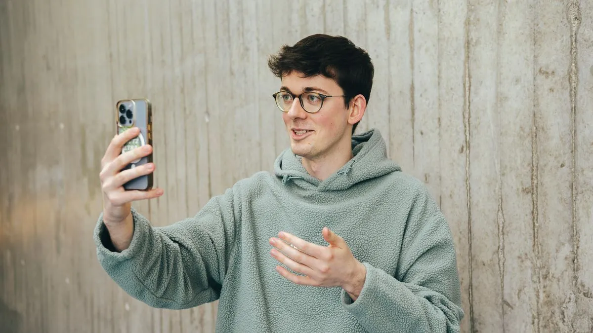 Influencer aus Tübingen: Dieser junge Mann will Kommunalpolitik auf Instagram »cool« machen