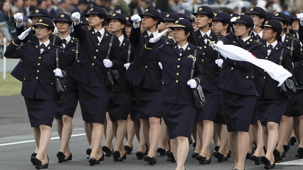 Japon: l'armée veut recruter davantage de femmes pour parer au manque d'effectifs
