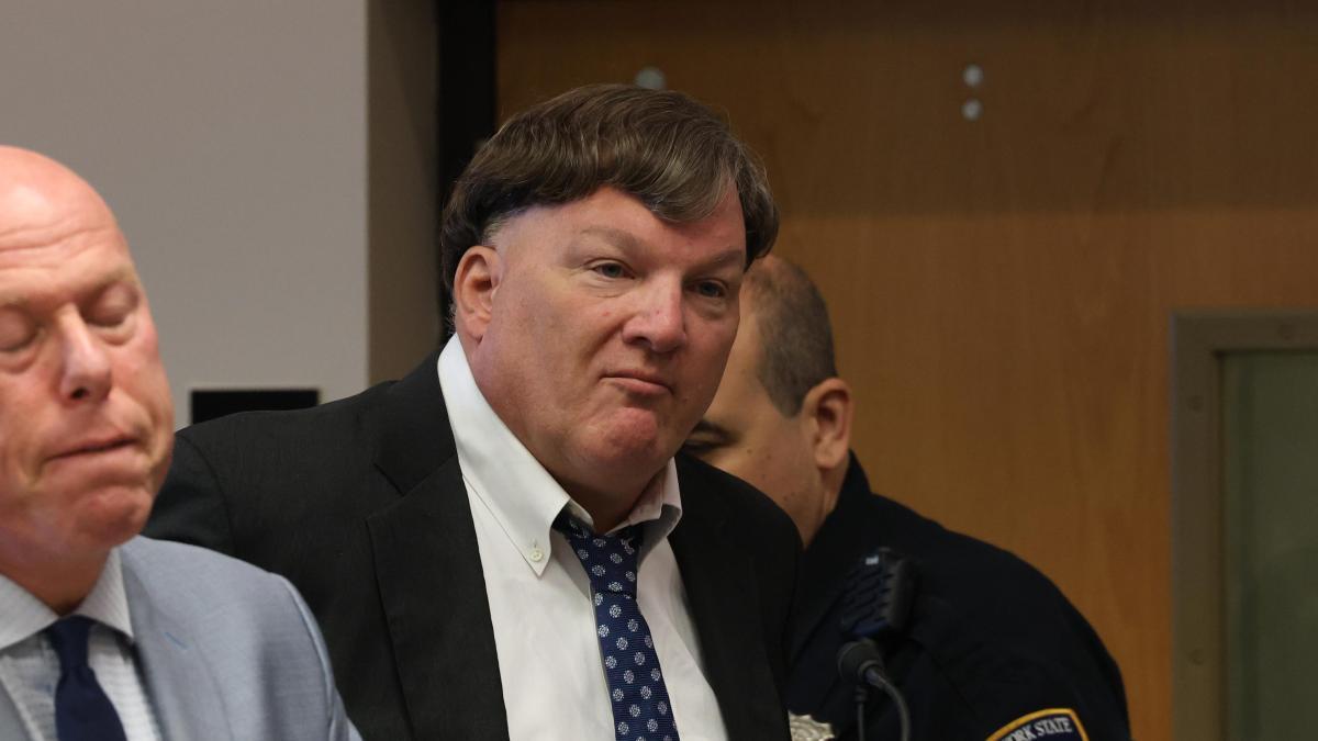 
                                           Rex Huermann, el asesino en serie de prostitutas de Gilgo Beach, rectifica y se declara culpable
                                       