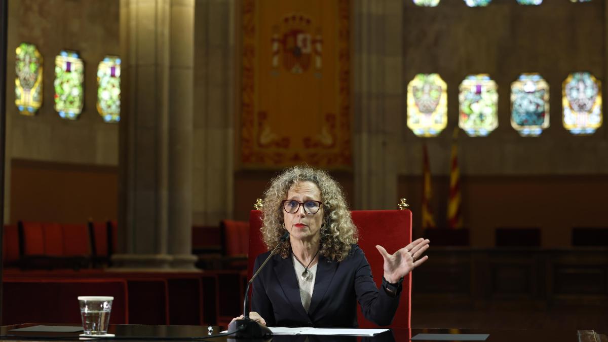 
                                                                                                     La presidenta del TSJC reclama una convocatoria extraordinaria de jueces para cubrir las vacantes
                                                                                                 