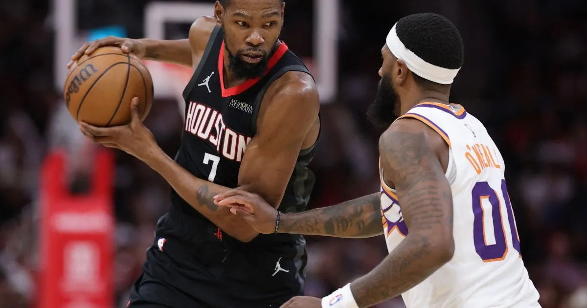 Durant’s late 3-pointer hands Rockets 100-97 win over the Suns