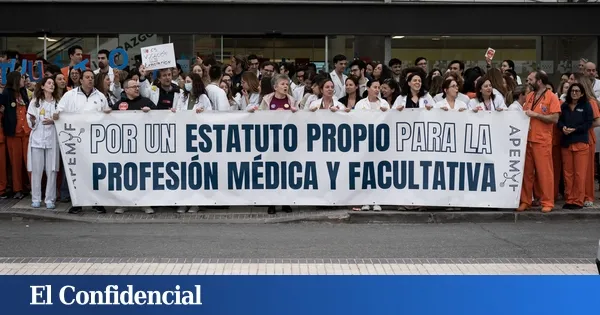 Los médicos plantan a los pacientes y a Sanidad: se suspende la reunión para frenar la huelga