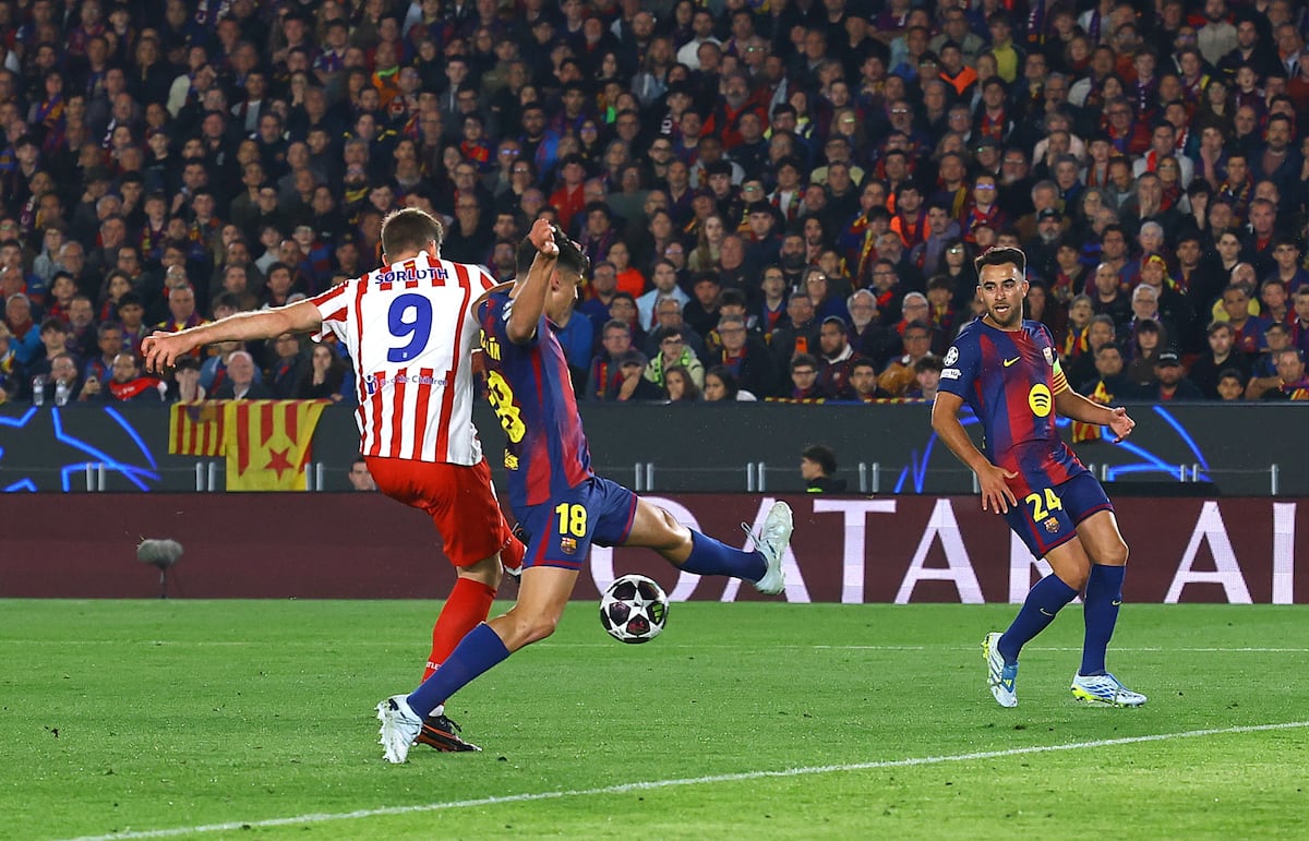 Barcelona - Atlético en directo | Julián Alvarez adelanta al Atleti en el Camp Nou