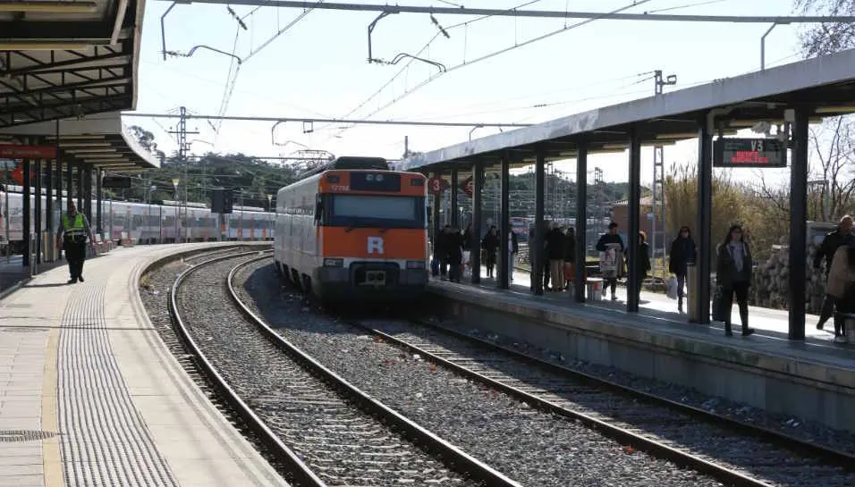 Muere una persona atropellada por un tren de la R1 de Rodalies en Vilassar de Mar (Barcelona)