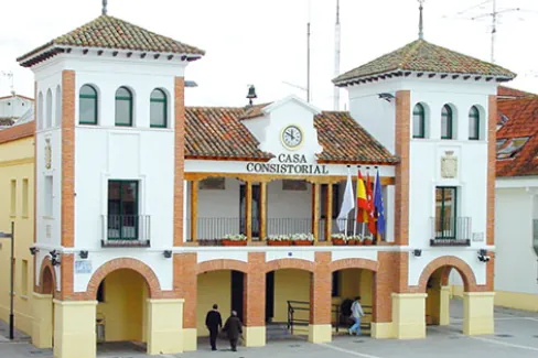 El Ayuntamiento de Pinto carga contra el Gobierno central por imponer una casa para 'menas' sin previo aviso