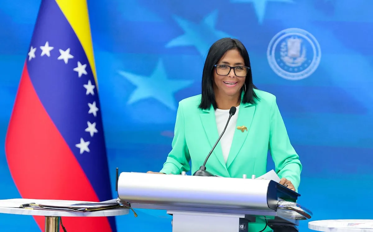 Delcy Rodríguez anuncia un aumento “responsable” del salario mínimo para el 1 de mayo en Venezuela