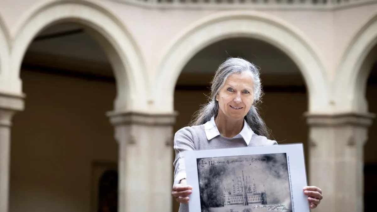 
                                                                                              “Gaudí se entregó al proyecto fallido para los franciscanos”
                                                                                          