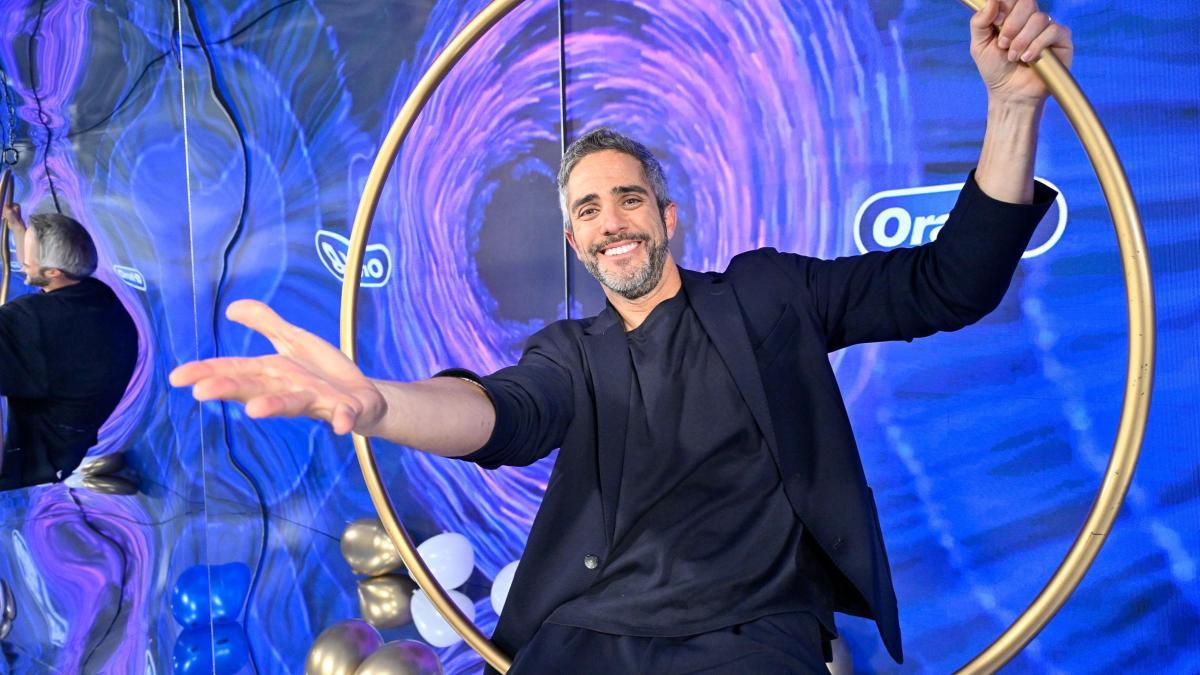 
                                                                                                                          Roberto Leal se queda sin respuesta a la pregunta “Papá, ¿los programas se heredan?”
                                                                                                                      