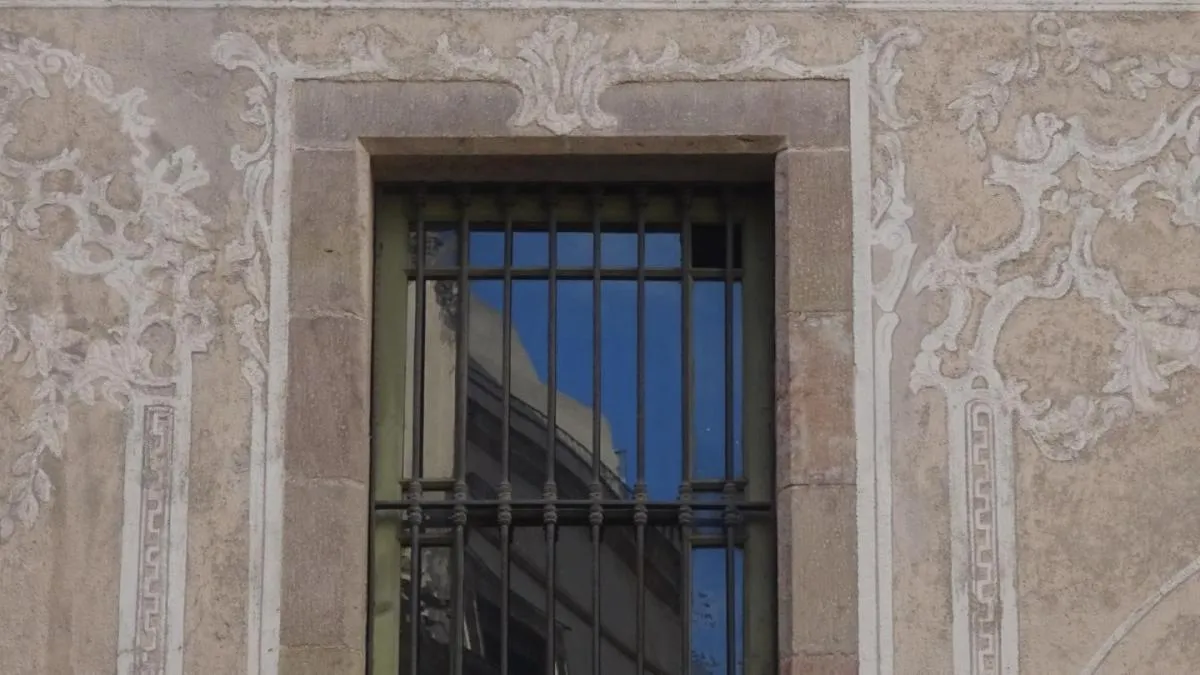 
                                                                                                                                                  ¿Qué nos dice el diseño de las ventanas?
                                                                                                                                              
